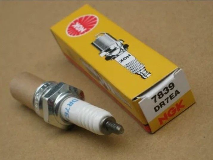 Свеча NGK DR7EA-7839 