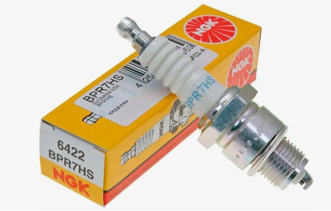 Свеча NGK BPR7HS 6422 