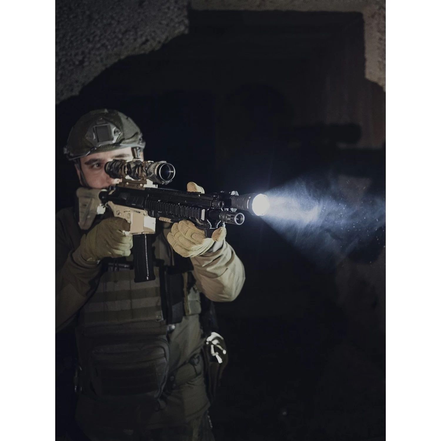 Фонарь Armytek Viking Pro Magnet USB Белый