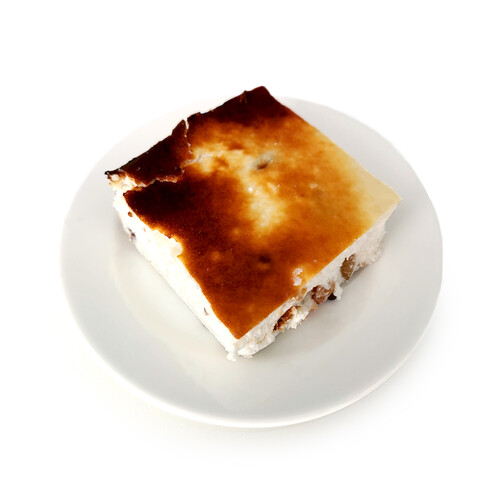 Творожная запеканка с изюмом