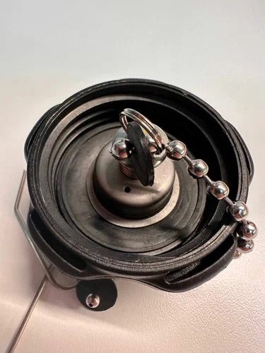 Крышка топливного бака лодочного мотора Yamaha RTT68D2461010
