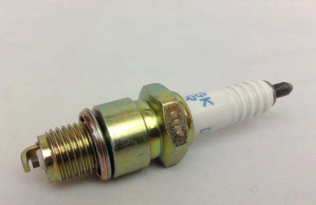 Свеча NGK DR5HS-4623 
