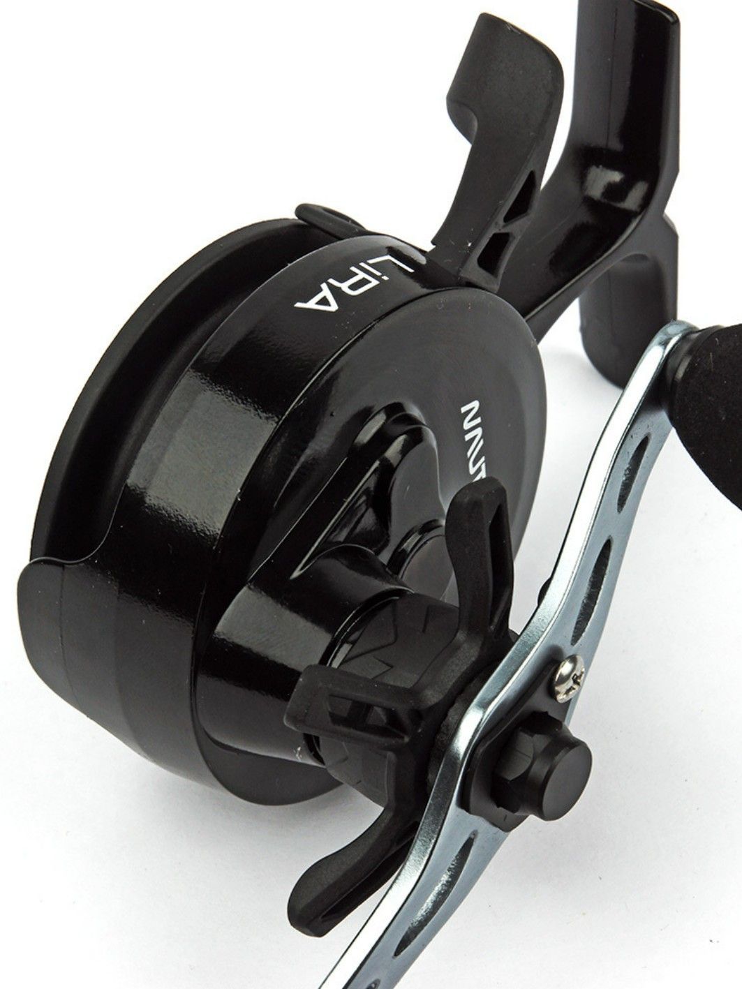 Катушка Nautilus Lira Black