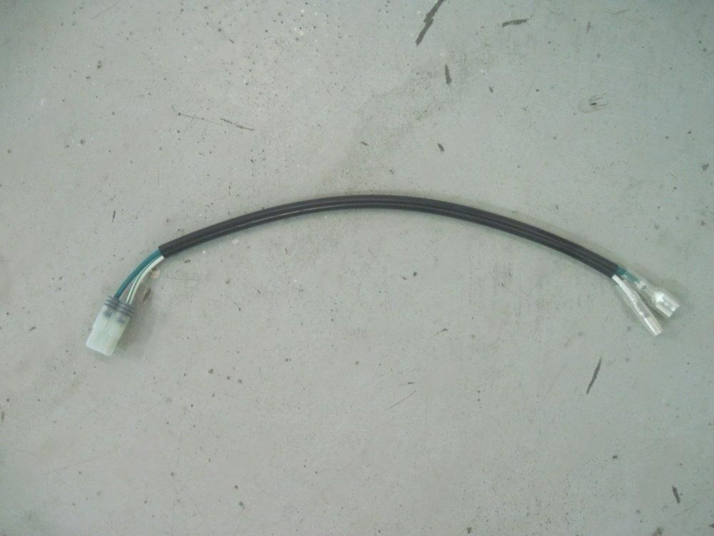 Провод изолированный с разъемом 62752