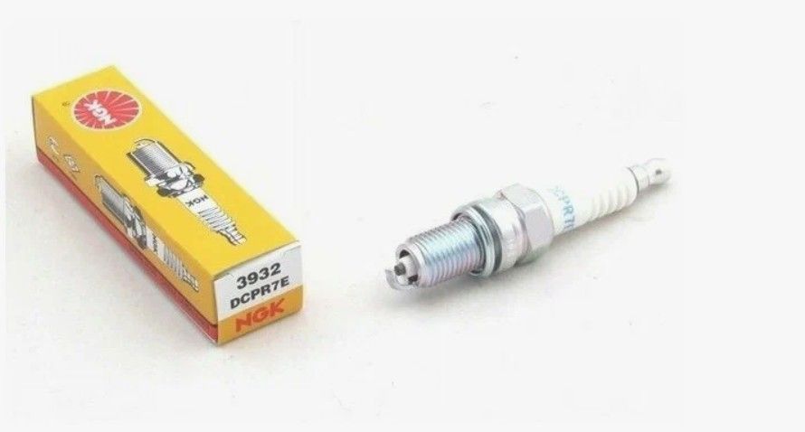 Свеча NGK DCPR7E 3932/4415 