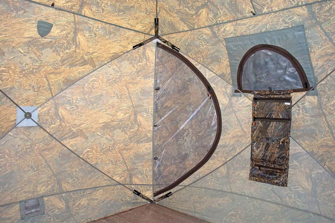 Палатка всесезонная КУБ 1.80 двухслойная Берег (с верандой-сеткой и полом ПВХ)