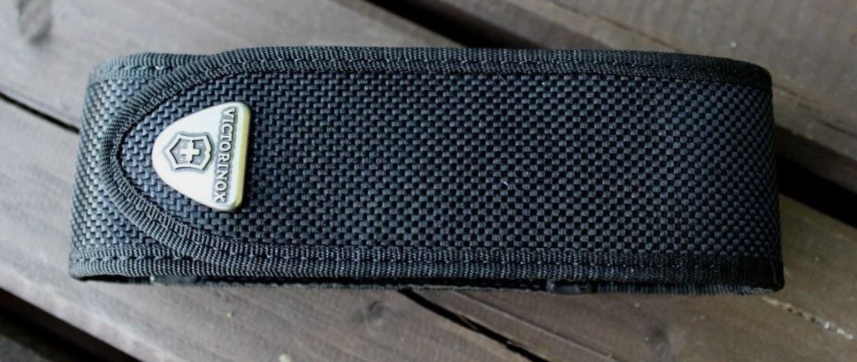 Чехол Victorinox Ranger Grip (4.0505.N),  черный